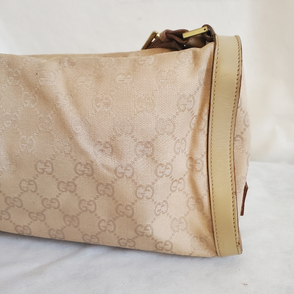 GUCCI Beige Monogram Shoulder Bag - Picture 7 of 14